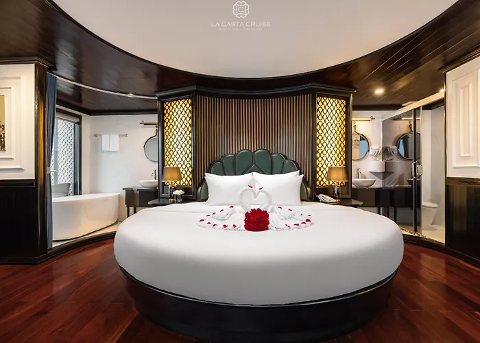  La Casta 5-Star Cruise 2D1N - Lan Ha Bay - Balcony & Bathtub Ocean View Hạ Long