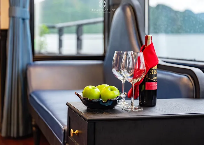 La Casta 5-Star Cruise 2D1N - Lan Ha Bay - Balcony & Bathtub Ocean View  Hạ Long